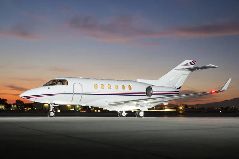 Hawker 900XP