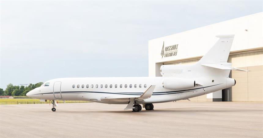Dassault Falcon 8X exterior