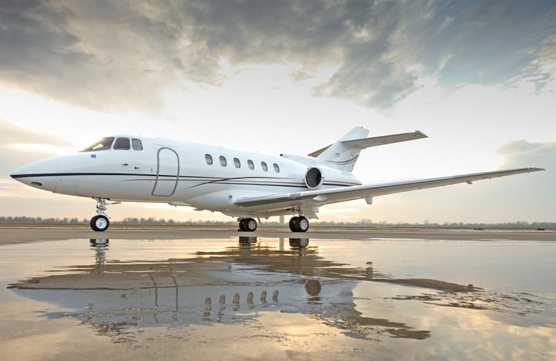 Hawker 800XP — Midsize Jet