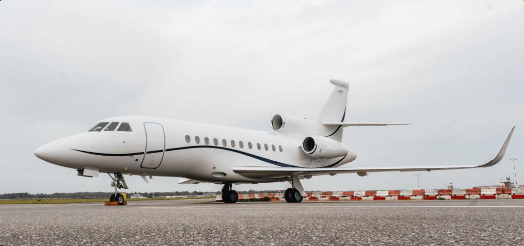 Falcon 900LX — Paris to London